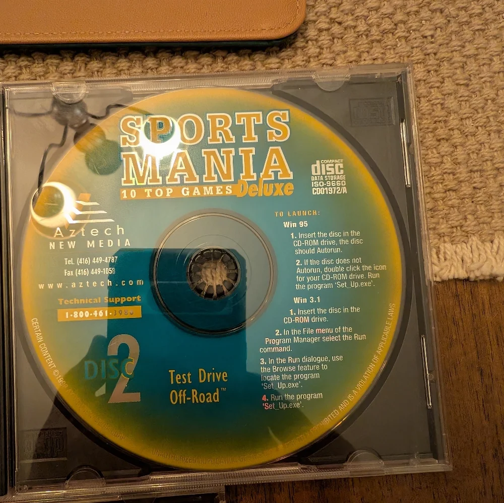 VINTAGE - SPORTS MANIA 10 TOP GAMES DELUXE- HARDBALL 5 / CYCLEMANIA - Excellent!